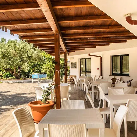 Villaggio Borgo Degli Ulivi 4* 卡坦扎罗
